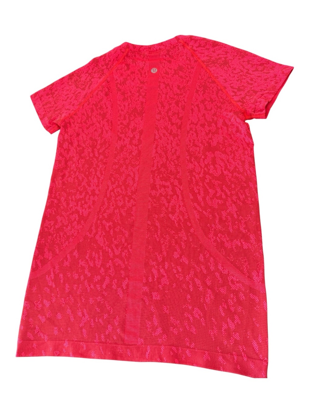 Lululemon Swiftly Tech Short Sleeve 2.0 Covered Camo Red Rock/Flare Size 4